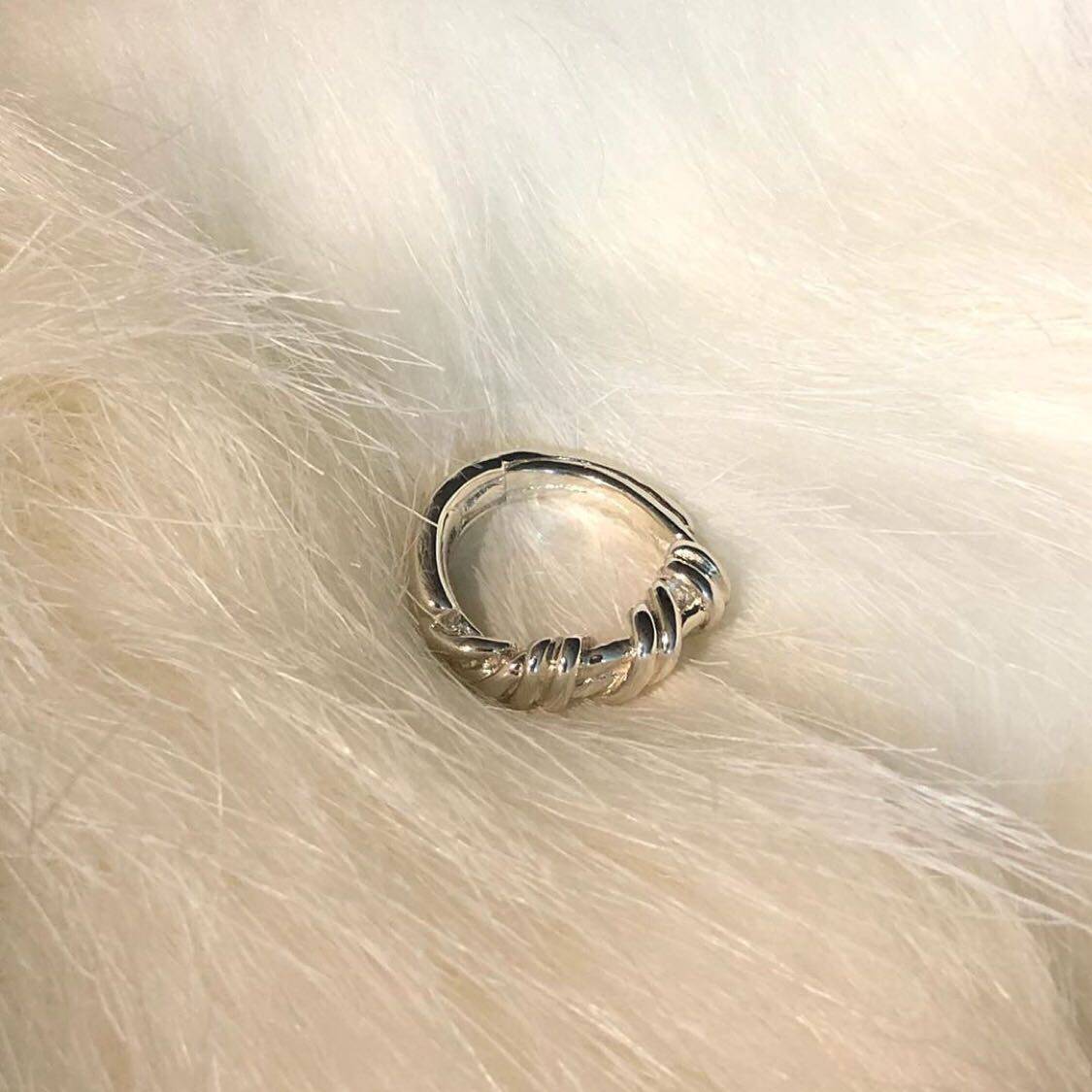 韩国小众独立设计师金银gordianknot18k镀金麻花打结戒指指环