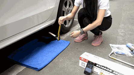 立牌汽车千斤顶 车用手摇式 省力越野车小车轿车用2t3t车载千斤顶