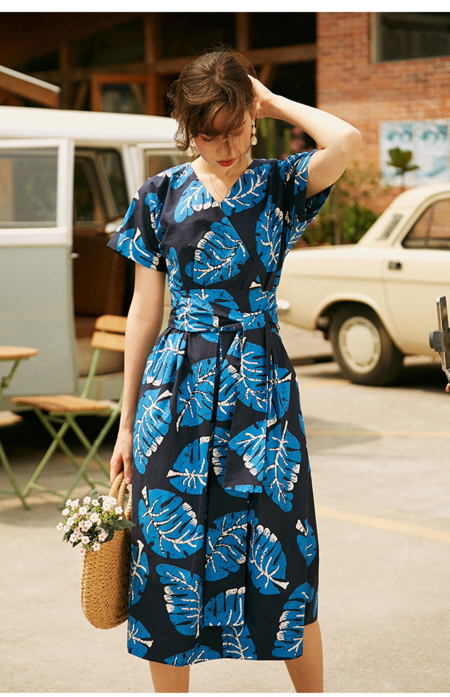 欧美小众设计高品质成衣连衣裙女定织印染印花中长裙裙子新品