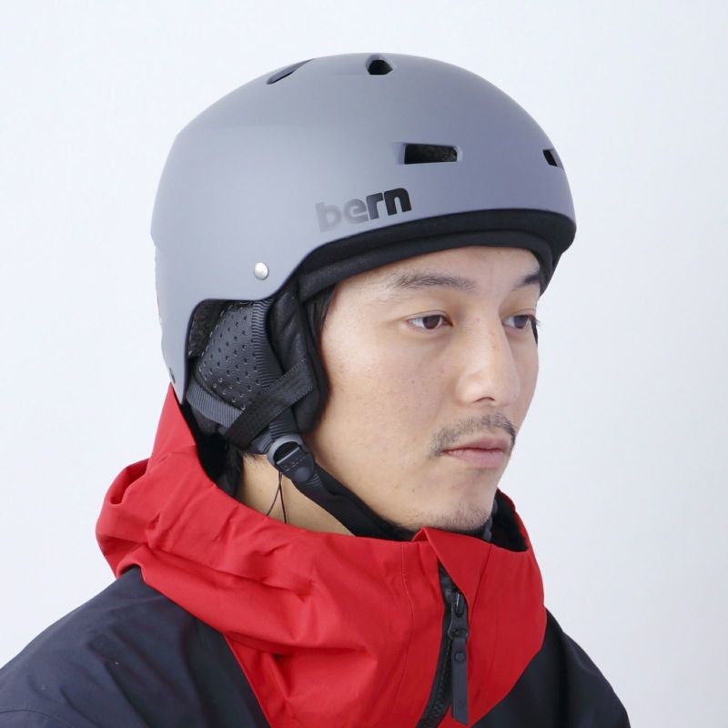 新款美国单板滑雪头盔超轻碳盔macon男款滑雪盔运动雪盔mips