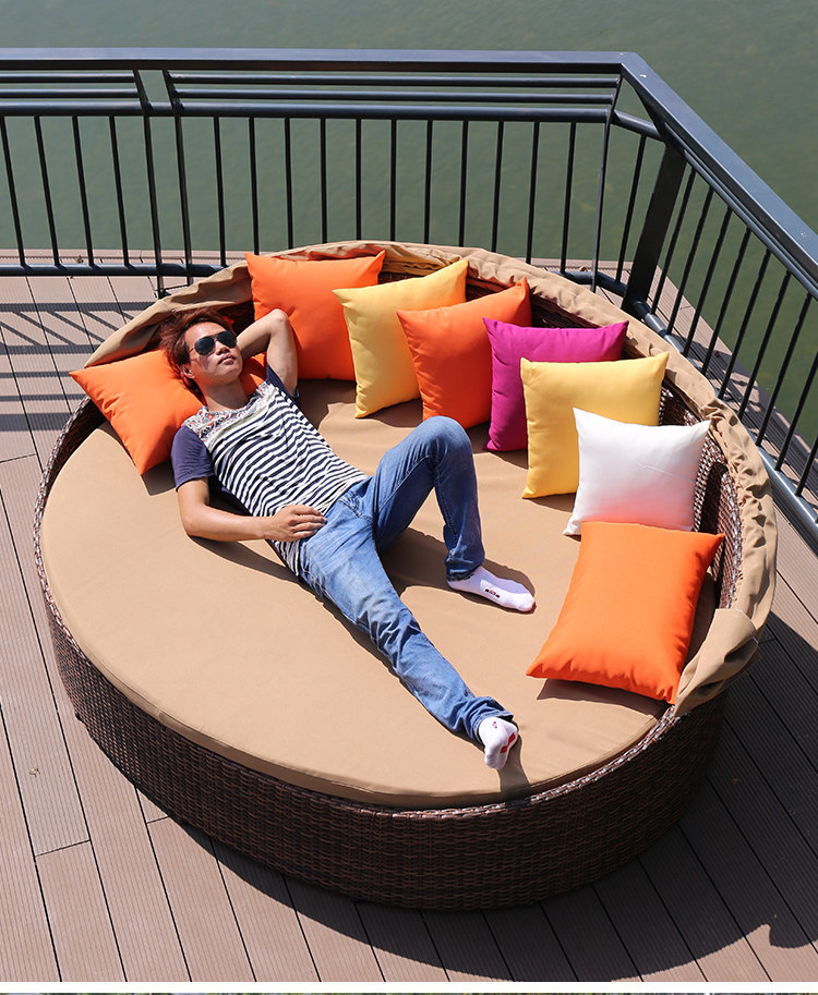 户外藤编圆床沙发躺床阳台睡椅游泳池休闲圆床双人家具沙滩圆躺床