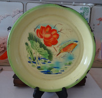 Old enamel plate Jianguo 1956 Dalian production of flowers and birds Old plate rare real photo movie props are pictured