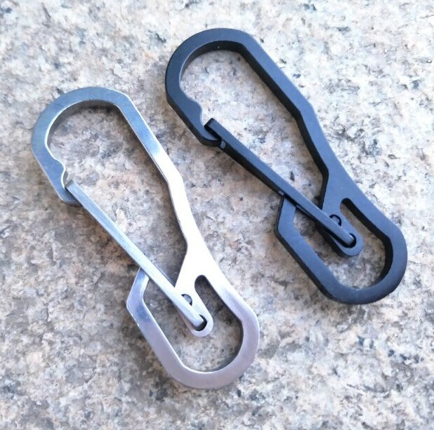 整体线切割 不锈钢战术户外装备工具 多功能钥匙扣登山扣挂扣快挂