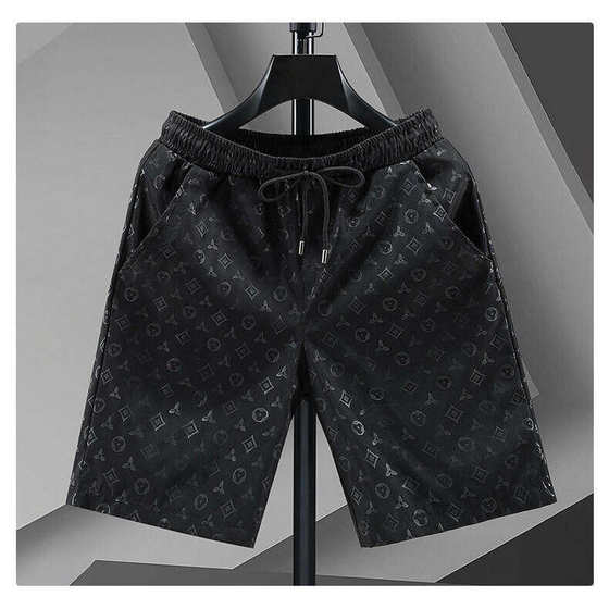New summer men's ice silk shorts beach pants high-end light luxury printed trendy and versatile pussy quick-drying five-point pants
New summer men's ice silk shorts beach pants high-end light luxury printed trendy and versatile pussy quick-drying five-point pants
