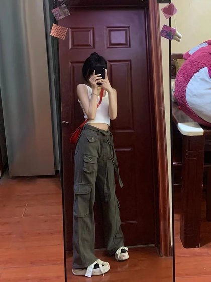 Short small camisole female summer ins tide Harajuku style chic Hong Kong flavor sleeveless t-shirt sweet hot girl navel top Short small camisole female summer ins tide Harajuku style chic Hong Kong flavor sleeveless t-shirt sweet hot girl navel top