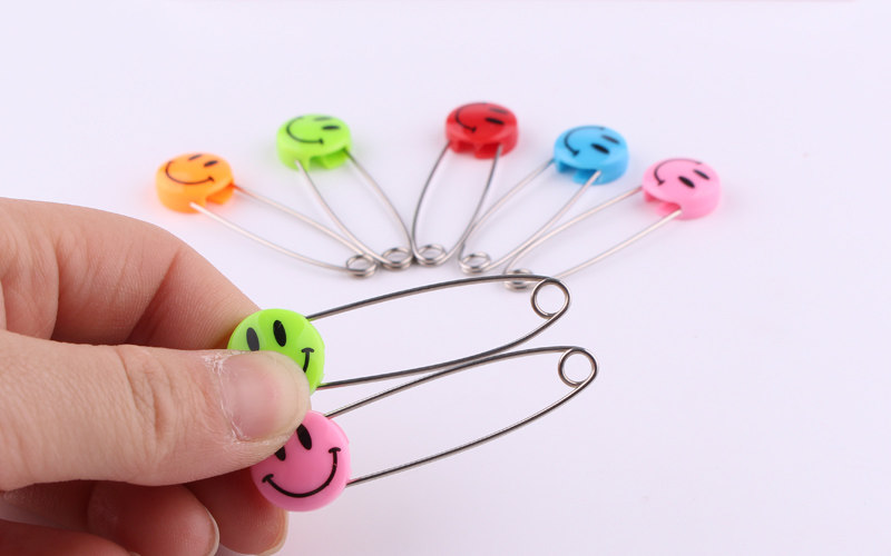 安全别针宝宝卡通婴儿用大号扣针儿童安全锁针小号u型针