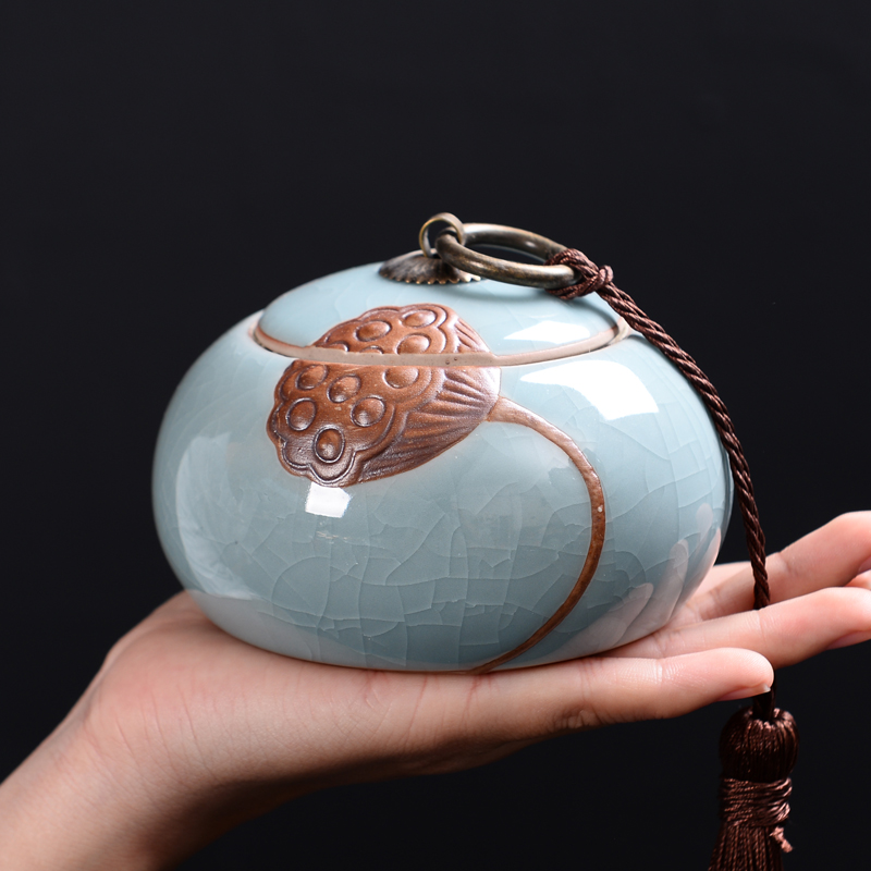 Elder brother up with violet arenaceous caddy fixings of sealing ceramic tea boxes travel warehouse storage tank pu 'er tea pot receives special tea set