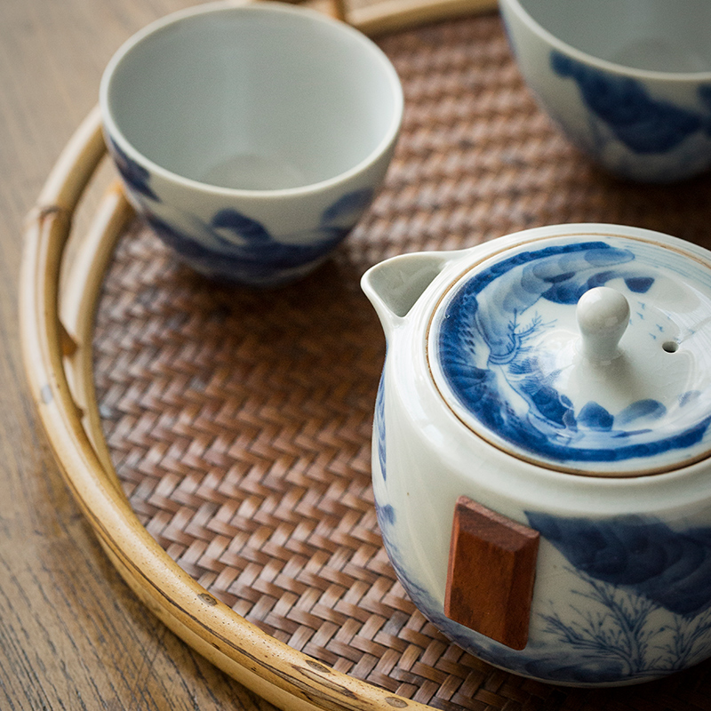 Jingdezhen porcelain hand - made crack cup a pot of 2 cups of individual travel office portable set of ceramic kung fu tea set