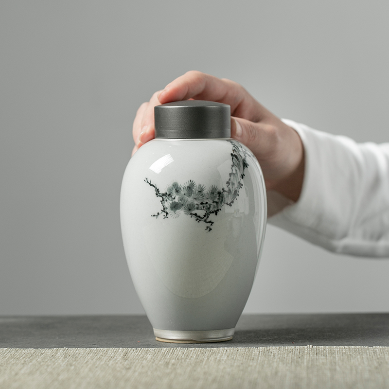 The Self - "appropriate content of jingdezhen hand - made of trace silver wind caddy fixings receives Chinese style restoring ancient ways Japanese tea storage tanks