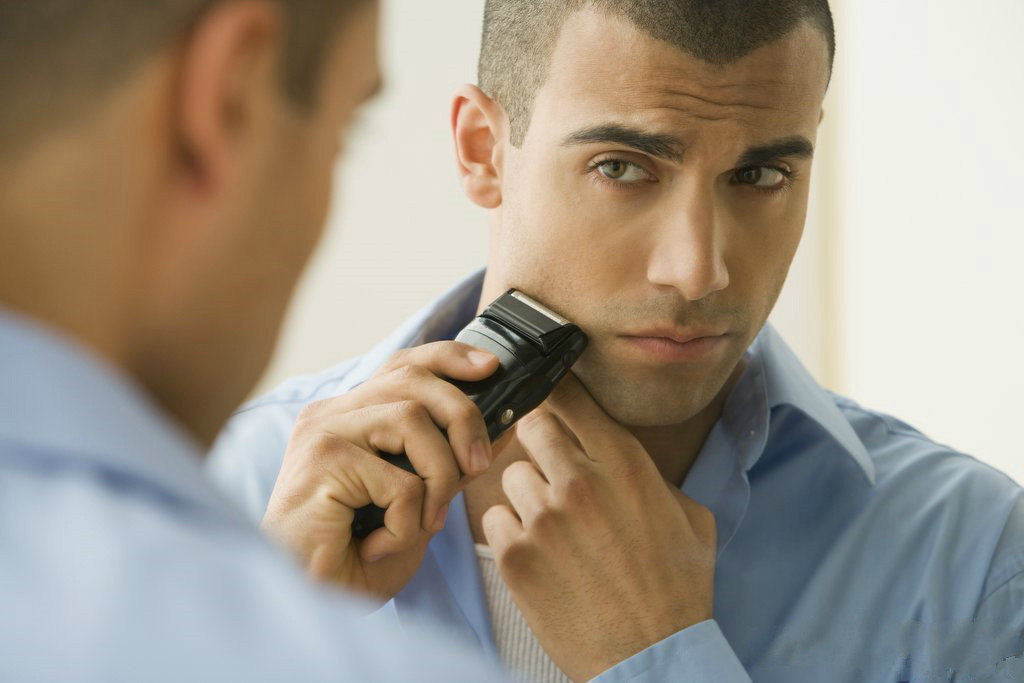 千万不要拔倒须,只能这么处理才不会发炎