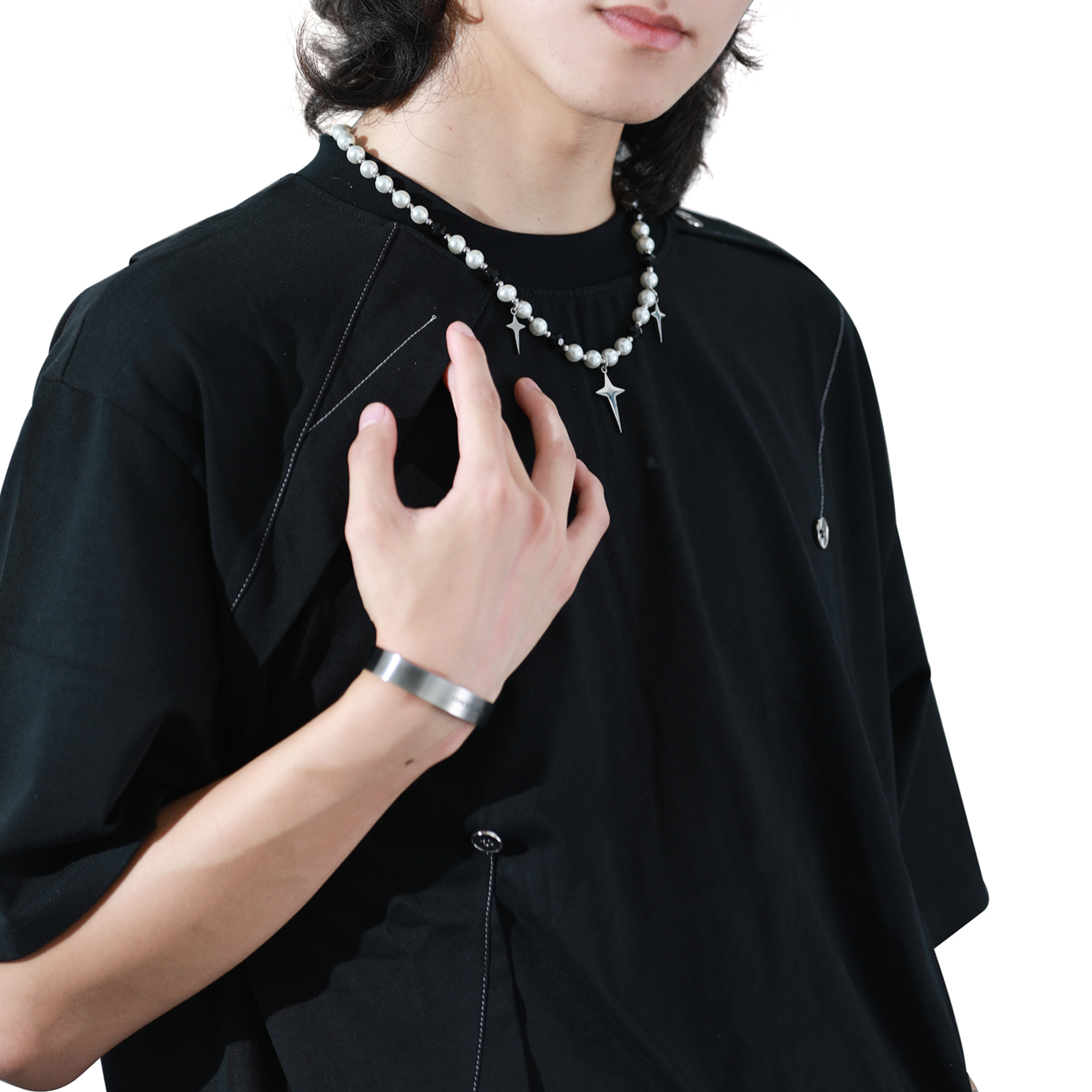 珍珠拼接黑宝石星芒十字架项链钛钢锁骨链百搭原创设计男女嘻哈