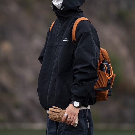 Waterproof Outdoor Mountain Straits Spring and Autumn Spring and Autumn INS Loose Hat Model Function Substander Casual Top Turies Male
Waterproof Outdoor Mountain Straits Spring and Autumn Spring and Autumn INS Loose Hat Model Function Substander Casual Top Turies Male