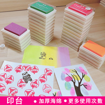 Color 40-color printing table hand account finger painting wedding sign-in rubber badge rubber brick cute printing table ink pad