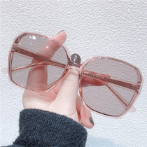 2022 sunglasses lady Korean version tides net red large face Thin Tea color Fashion shading Advanced sunglasses Anti-UV rays