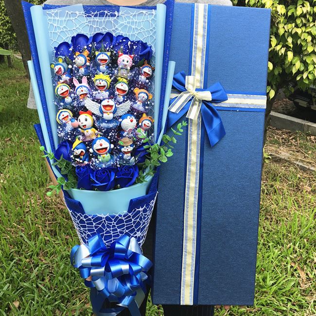 Búp bê hoạt hình bó hoa quà tặng sinh nhật cho bạn gái xanh mập leng keng mèo bó hoa tốt nghiệp bằng tay ngày 8 tháng 3 Ngày lễ tình nhân - Hoa hoạt hình / Hoa sô cô la