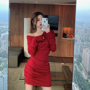 Photo dress Goddess Dress fall 2020 new sexy one line collar off shoulder pleated tight hip skirt