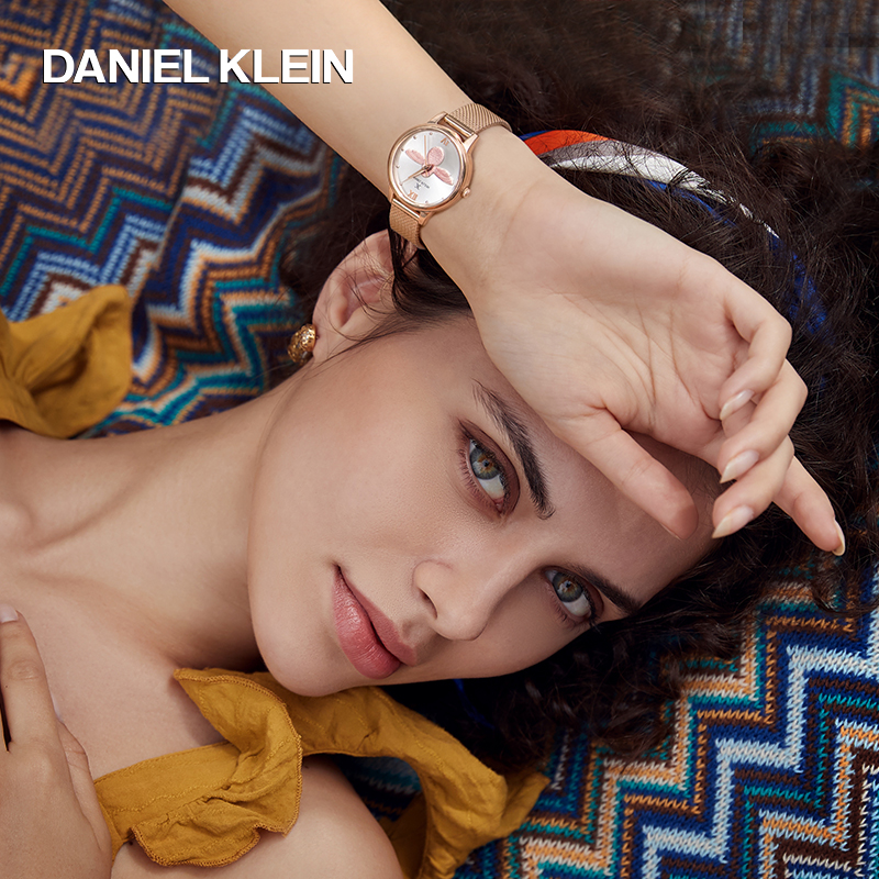 Daniel Klein 花园系列 DK11989 小蜜蜂时尚女表 双重优惠折后￥299包邮 3色可选 赠贝母手链