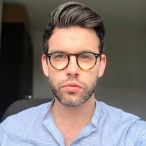 European and American wind Van transparent hawksbill Round Glasses Frame Fashion Retro Black Flat Light Myopia Blu-ray Glasses