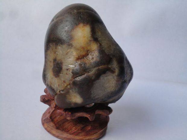 天然奇石/广西石/特色石品/水冲石/孤赏石/石头摆件/{千眼怪石}