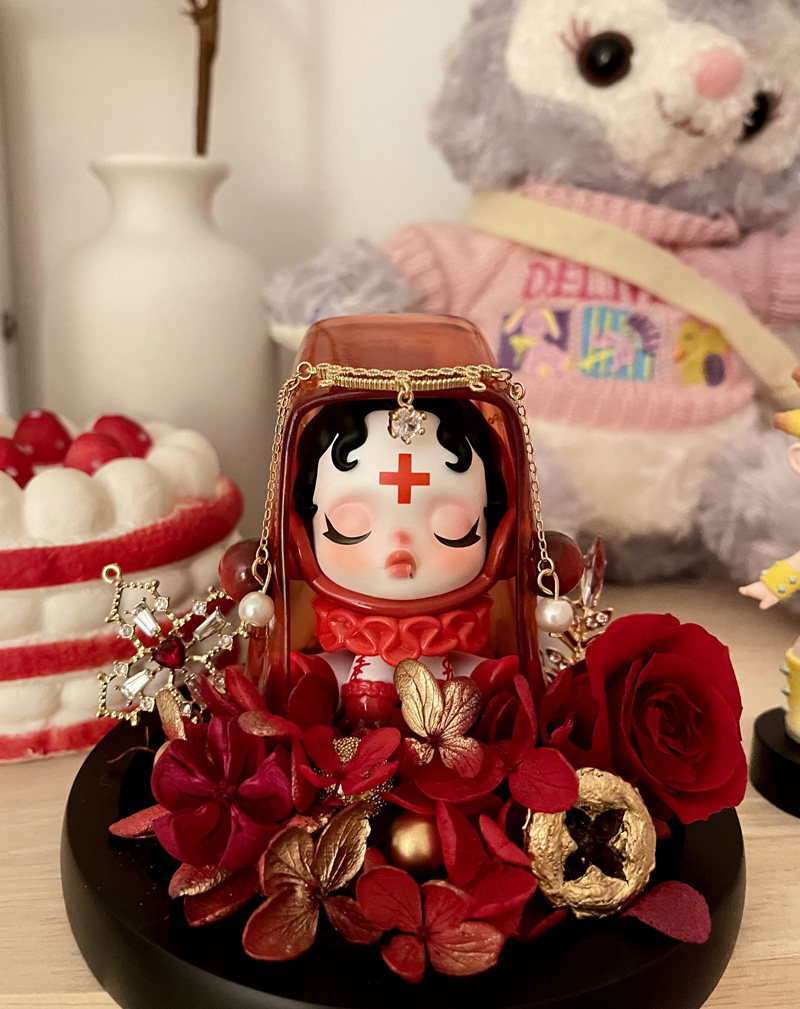 泡泡玛特sp密林古堡血色玫瑰血色爵士盲盒展示场景diy装饰玻璃罩