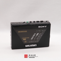 Japan original Sony WM-F550C Portable Tape Drive Walkman Cassette player with radio DBB sound