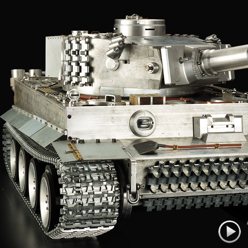 恒龙1/8全金属底盘遥控坦克模型德国虎式电动 2.4g系统载人拉车