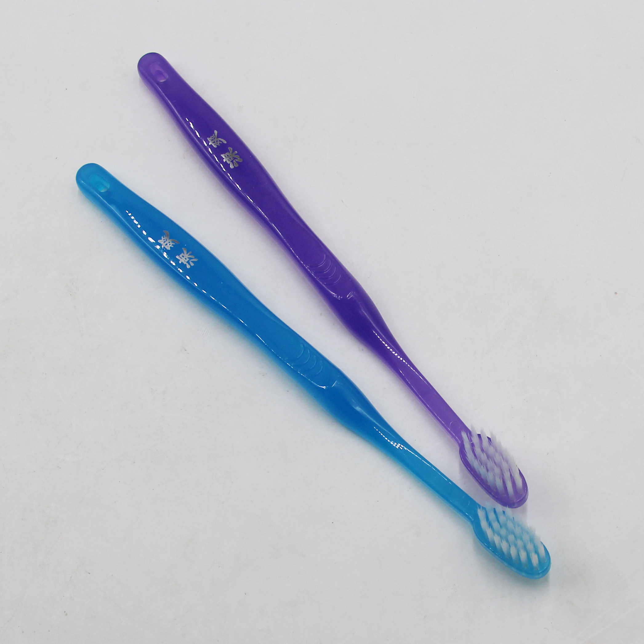 12支装包邮 涑爽新小头磨尖丝牙刷 软毛成人孕妇 抗菌保护牙龈