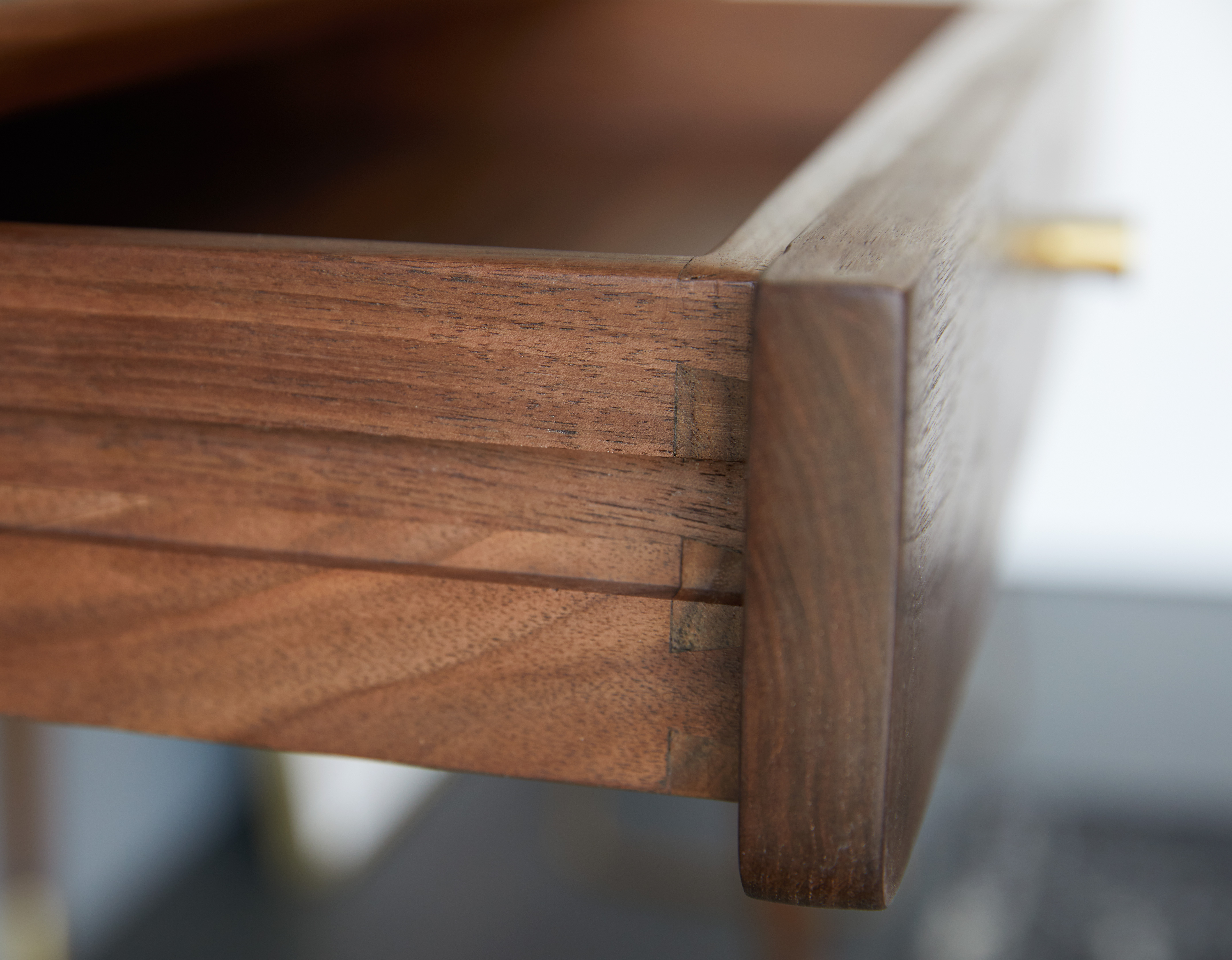 想要兼顾质感轻盈感的书桌,找朴愫木作呀