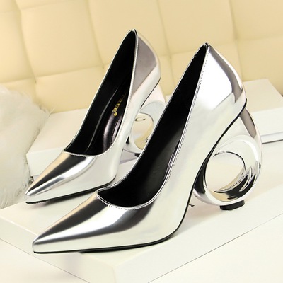 600-2 the European and American wind fashion sexy club for women’s shoes with high heels metal hollow out shoes with sha