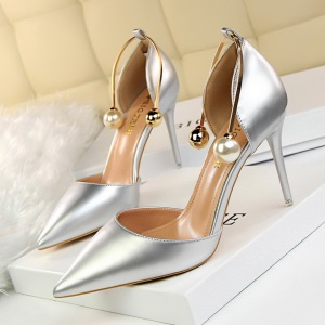 923-13 han edition show thin thin mouth with patent leather with high light point hollow metal pearl word and women sand