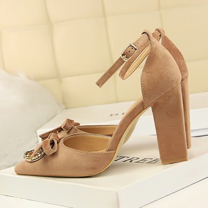 293-5 in Europe and the high and thick with hollow suede shallow mouth pointed metal diamond buckle bowknot is one word 