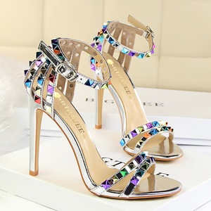 126-2 the European and American wind sexy club for women’s shoes high-heeled shoes high heel with color rivet one word w