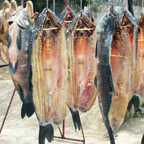 Gaochun specialty big green fish dried salted fish herring black mixed with snail mixed whole whole dried black carp
