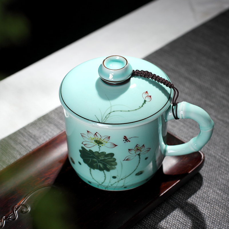 Jingdezhen celadon teacup hand - made of new home fashion gift cup hot prevention office personal ceramic cup