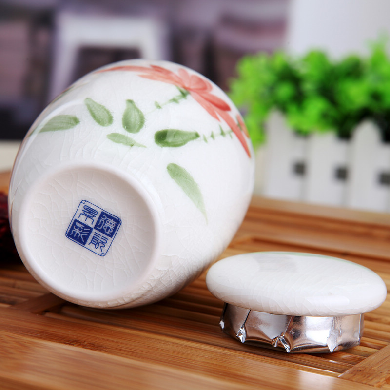 Jingdezhen fine ceramic tea pot individual small sealed jar storage tank much money home office design