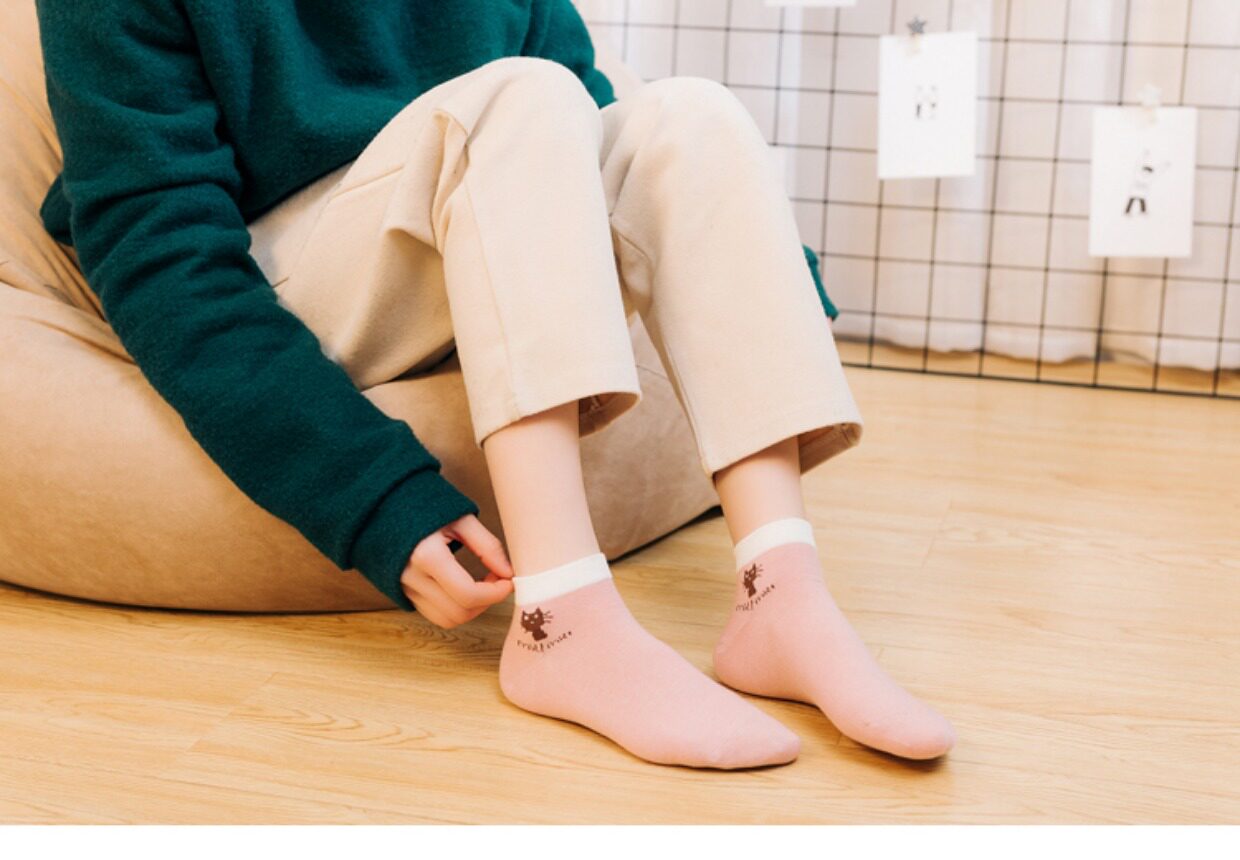 袜子女秋冬四季款纯棉舒适短筒女袜防臭全棉猫咪卡通女短袜船袜女