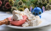 Snow yellow mountain devil golden flower squirrel hamster flower branch molar calcium supplement snack No added lactose-free yak milk block