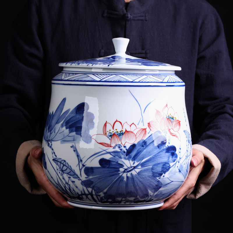 Jingdezhen ceramic large in blue and white porcelain tea pot of pu 'er tea boxes sealed storage tank