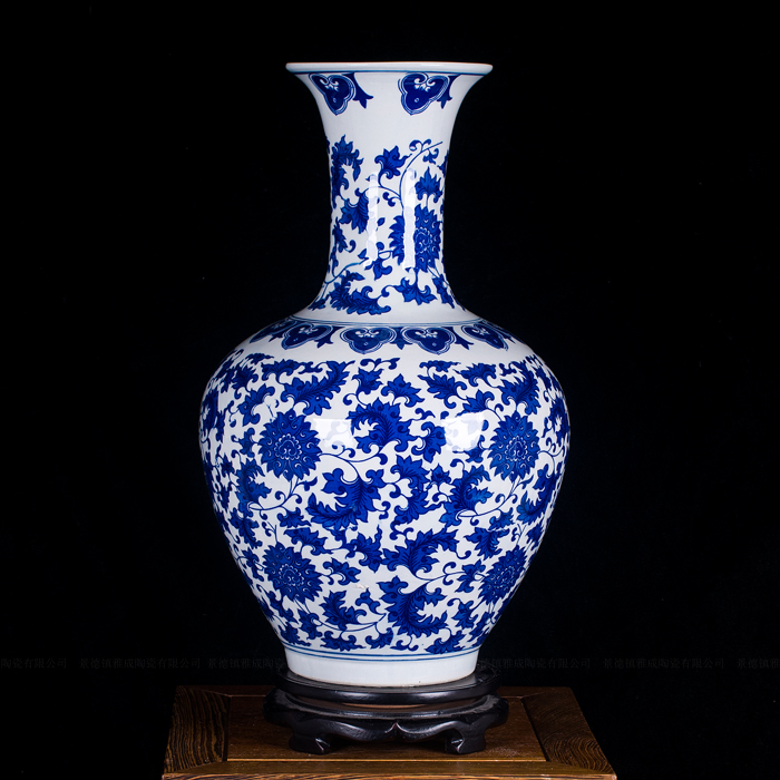 Jingdezhen ceramic general large as cans of blue and white porcelain vase modern home sitting room adornment is placed