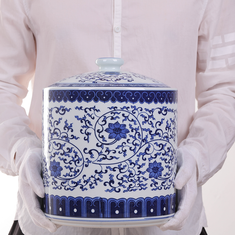 Blue and white porcelain of jingdezhen ceramics large manual caddy fixings storage seal tea cake tin POTS to restore ancient ways