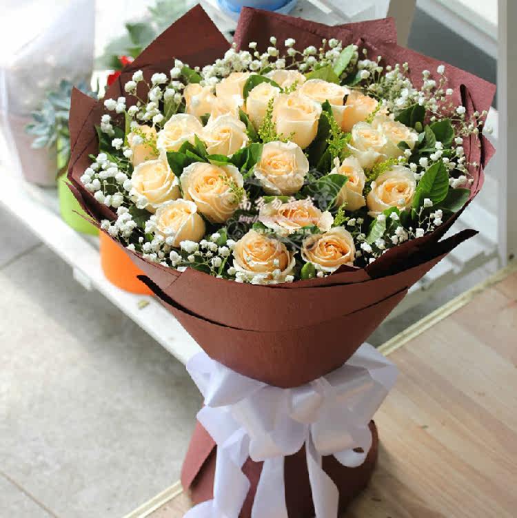 高档花束香槟红玫瑰绣球南京鲜花速递生日同城玄武鼓楼花店送花