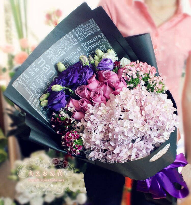 高档花束香槟红玫瑰绣球南京鲜花速递生日同城玄武鼓楼花店送花