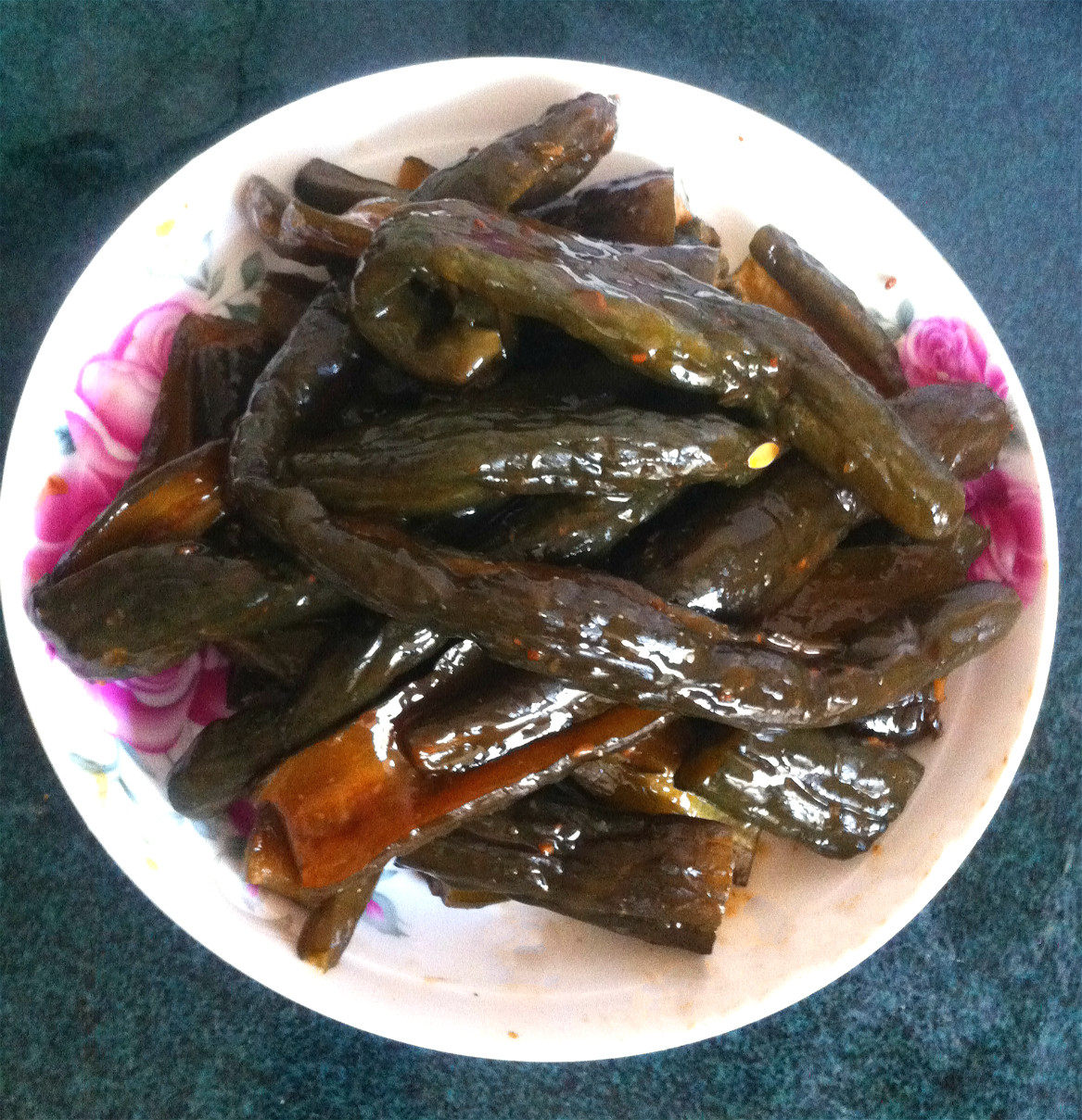 东北咸菜酱缸咸菜酱缸咸黄瓜辣子香瓜长豆辣椒芥菜 酱菜咸 齁咸