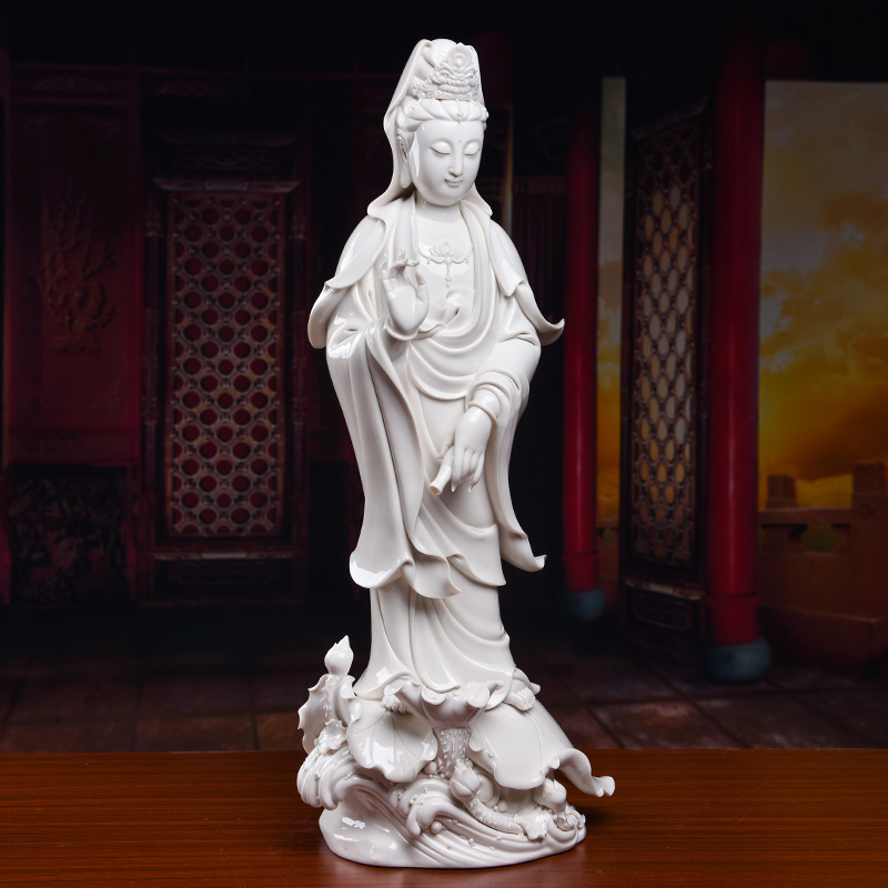 Yutang dai ceramic avalokitesvara figure of Buddha enshrined decorations that occupy the home furnishing articles 23 inches is dripping guanyin