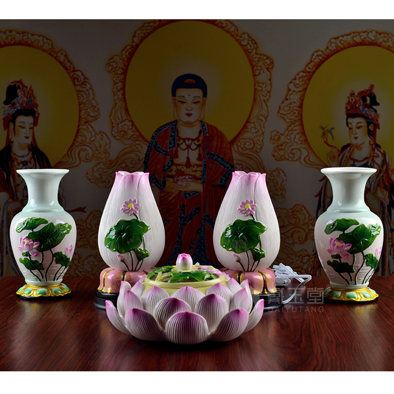 Yutang dai hand - made ceramic Buddha with a suit before the Buddha worship supplies vases, censers candlestick ornaments temple furnishing articles