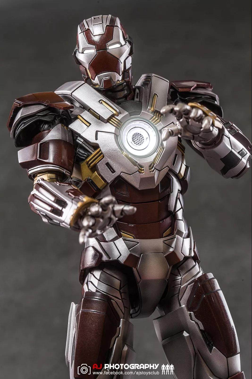 正版漫威kingarts复仇者联盟金属可动发光合金 - diy