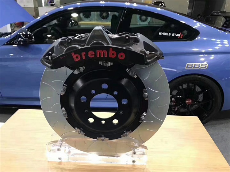 宝马3系brembo布雷博前18z配355碟后18z配345碟前六后四_7折现价29800