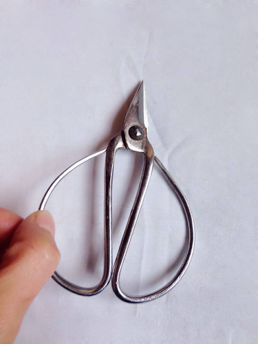 家用小剪刀手工锻打镀铬短头剪尖头指甲剪修指甲钳11cm迷你剪刀