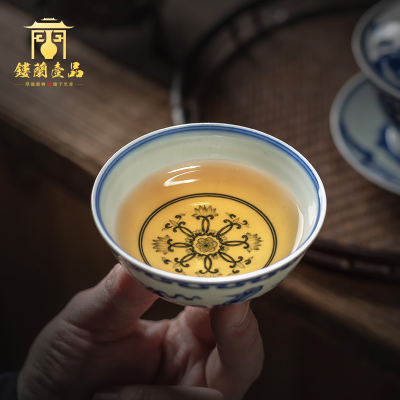 Jingdezhen ceramic full charm of the eight immortals hand - made porcelain sample tea cup kung fu tea tea, large single cup tea cup