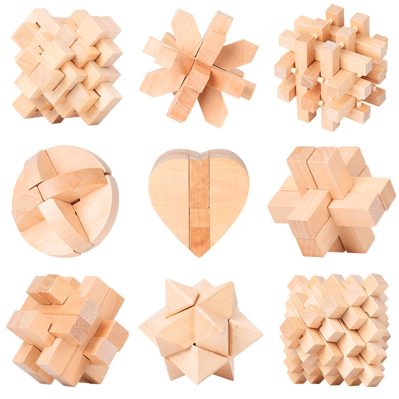 它起源于中国古代建筑中首创的榫卯结构,看似简单的木质玩具,仅仅由几